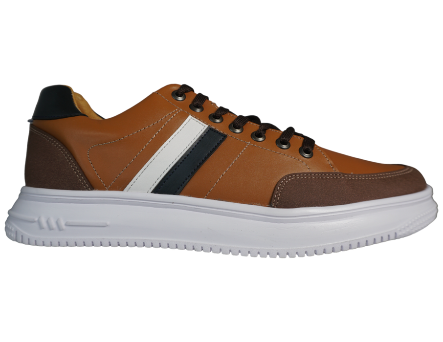 iKual tenis casuales de piel están hechos con materiales suaves y flexibles que se adaptan a la forma de tu pie, brindándote comodidad durante todo el día.