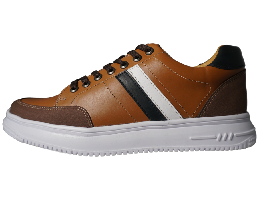 iKual tenis casuales de piel están hechos con materiales suaves y flexibles que se adaptan a la forma de tu pie, brindándote comodidad durante todo el día.
