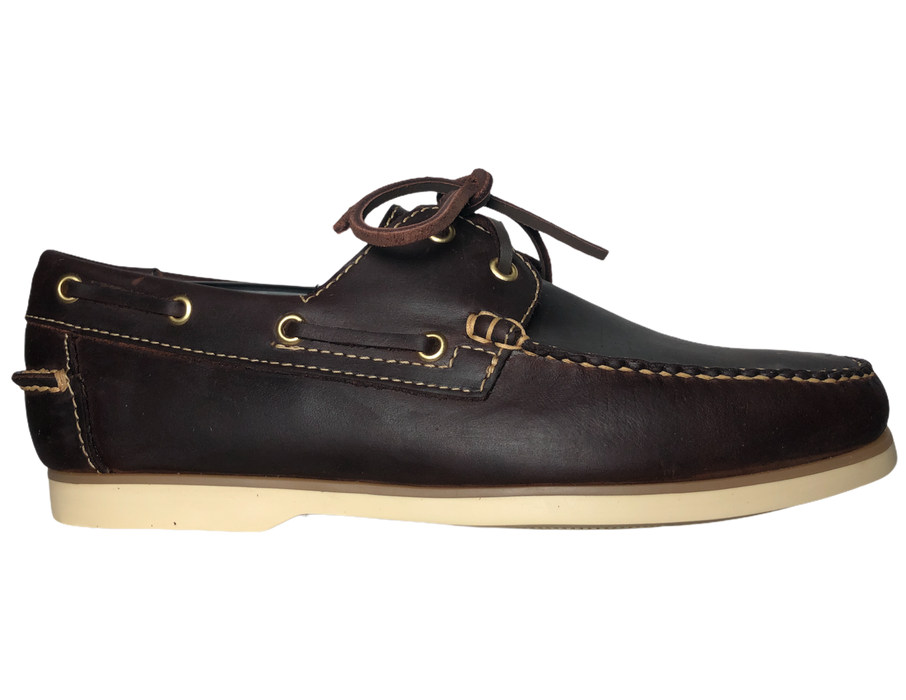 Zapatos Náuticos hechos cien por ciento de piel, calzado artesanal hecho a mano. Zapatos fabricados en León, Gto. Calzado tipo top sider. DISEÑO 100% DE PIEL NATURAL. Creado pensando en ti para entregarte la más alta CALIDAD del mercado con un estilo único en piel que hace al calzado suave, flexible, pero sobre todo resistente.