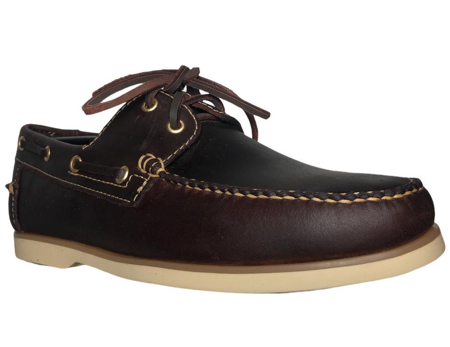 Zapatos Náuticos hechos cien por ciento de piel, calzado artesanal hecho a mano. Zapatos fabricados en León, Gto. Calzado tipo top sider. DISEÑO 100% DE PIEL NATURAL. Creado pensando en ti para entregarte la más alta CALIDAD del mercado con un estilo único en piel que hace al calzado suave, flexible, pero sobre todo resistente.