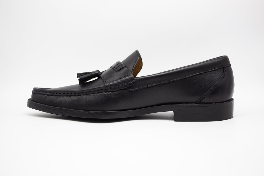 Mocasines de piel para hombres: calzado casual y formal de alta calidad  Mocasines de piel para hombres: calzado casual y formal de alta calidad, hechos con materiales de primera calidad  Mocasines de piel para hombres: el calzado perfecto para cualquier ocasión