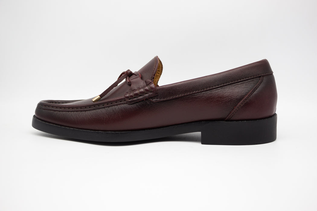 Mocasines de piel para hombres: calzado casual y formal de alta calidad  Mocasines de piel para hombres: calzado casual y formal de alta calidad, hechos con materiales de primera calidad  Mocasines de piel para hombres: el calzado perfecto para cualquier ocasión
