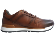 Disfruta de la comodidad y el lujo de un calzado 100% piel, elaborado con los más altos estándares de calidad. Estos tenis son la combinación perfecta de modernidad y elegancia, ideales para un look casual que te hará sentir seguro y a la vanguardia. Cada par está¡ hecho a mano por expertos artesanos mexicanos, utilizando técnicas tradicionales y los mejores materiales. enlatiendita.com