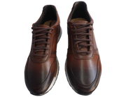 Disfruta de la comodidad y el lujo de un calzado 100% piel, elaborado con los más altos estándares de calidad. Estos tenis son la combinación perfecta de modernidad y elegancia, ideales para un look casual que te hará sentir seguro y a la vanguardia. Cada par está¡ hecho a mano por expertos artesanos mexicanos, utilizando técnicas tradicionales y los mejores materiales. enlatiendita.com