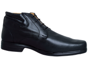 Oscar Cassini ¡Descubre la comodidad definitiva para tus pies con nuestro calzado de primera calidad! Calzado mexicano hecho en León Gto. 100% piel con suela ultra ligera, te ofrecemos una selección excepcional de zapatos diseñados para brindar un confort inigualable en cada paso que des.