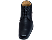 Oscar Cassini ¡Descubre la comodidad definitiva para tus pies con nuestro calzado de primera calidad! Calzado mexicano hecho en León Gto. 100% piel con suela ultra ligera, te ofrecemos una selección excepcional de zapatos diseñados para brindar un confort inigualable en cada paso que des.