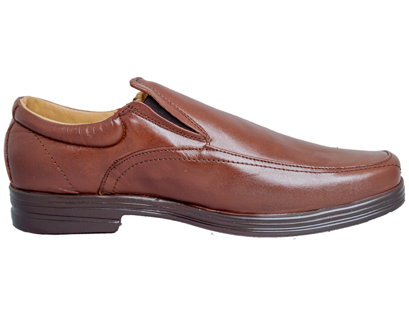 Oscar Cassini ¡Descubre la comodidad definitiva para tus pies con nuestro calzado de primera calidad! Calzado mexicano hecho en León Gto. 100% piel con suela ultra ligera, te ofrecemos una selección excepcional de zapatos diseñados para brindar un confort inigualable en cada paso que des.