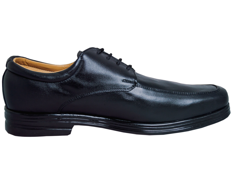 ¡Descubre la comodidad definitiva para tus pies con nuestro calzado de primera calidad! Calzado mexicano hecho en León Gto. 100% piel con suela ultra ligera, te ofrecemos una selección excepcional de zapatos diseñados para brindar un confort inigualable en cada paso que des.