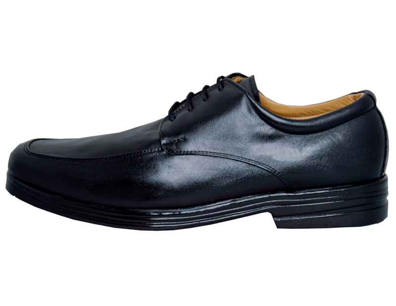 ¡Descubre la comodidad definitiva para tus pies con nuestro calzado de primera calidad! Calzado mexicano hecho en León Gto. 100% piel con suela ultra ligera, te ofrecemos una selección excepcional de zapatos diseñados para brindar un confort inigualable en cada paso que des.
