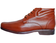 Oscar Cassini ¡Descubre la comodidad definitiva para tus pies con nuestro calzado de primera calidad! Calzado mexicano hecho en León Gto. 100% piel con suela ultra ligera, te ofrecemos una selección excepcional de zapatos diseñados para brindar un confort inigualable en cada paso que des.