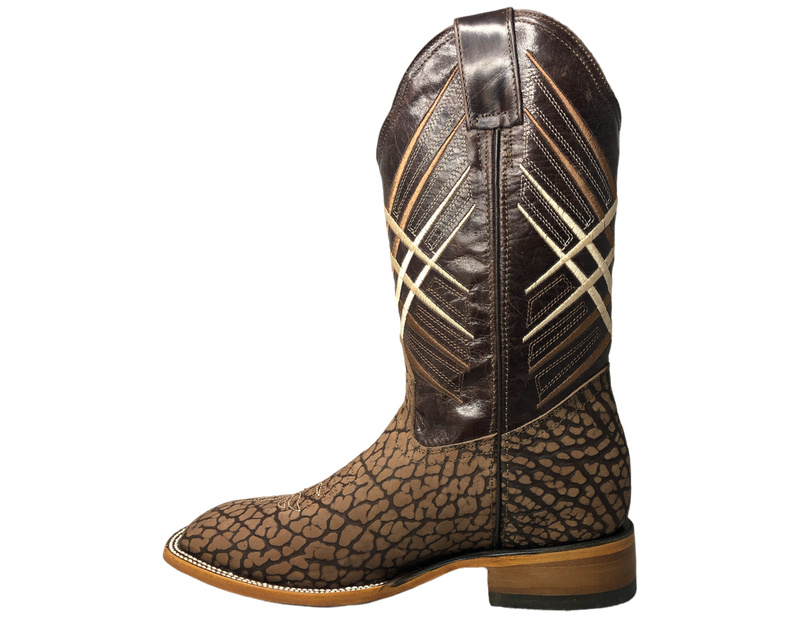 Bota Vaquera Estilo Bulldog 100% Piel de Cuello de Toro Envío Gratis! 3 Meses sin intereses con tarjetas participantes. Botas El Malcreado Estilo Bulldog Cuello de Toro Suela de Cuero El eje mide aproximadamente media pierna desde el arco Suela de piel cosida con incrustaciones de goma Enlatiendita.com calzado zapatos botas vaqueras piel Meses sin Intereses ó 5 Quincenas con Aplazos