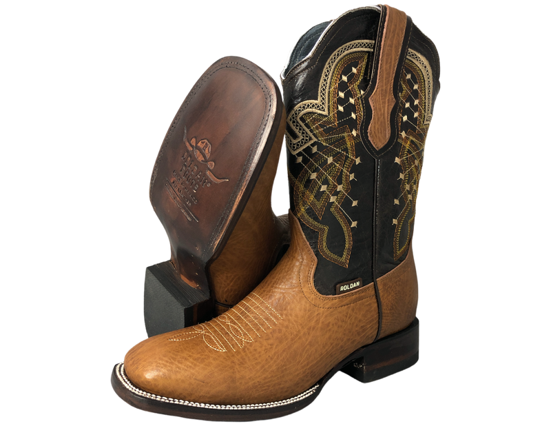 Bota Vaquera Estilo Bulldog 100% Piel de Búfalo Envío Gratis! 3 Meses sin intereses con tarjetas participantes. Proveedor: El Malcreado Modelo: Bulldog Color: Miel Tallas: del 25 al 30 Búfalo Suela de Cuero El eje mide aproximadamente media pierna desde el arco Selección premium de res Pestañas de extracción de orejas Estaquillada en Bronce Real Forro de piel auténtica Suela de piel cosida con incrustaciones de goma Hecho a mano en México Producto Artesanal Meses sin Intereses ó 5 Quincenas con Aplazos