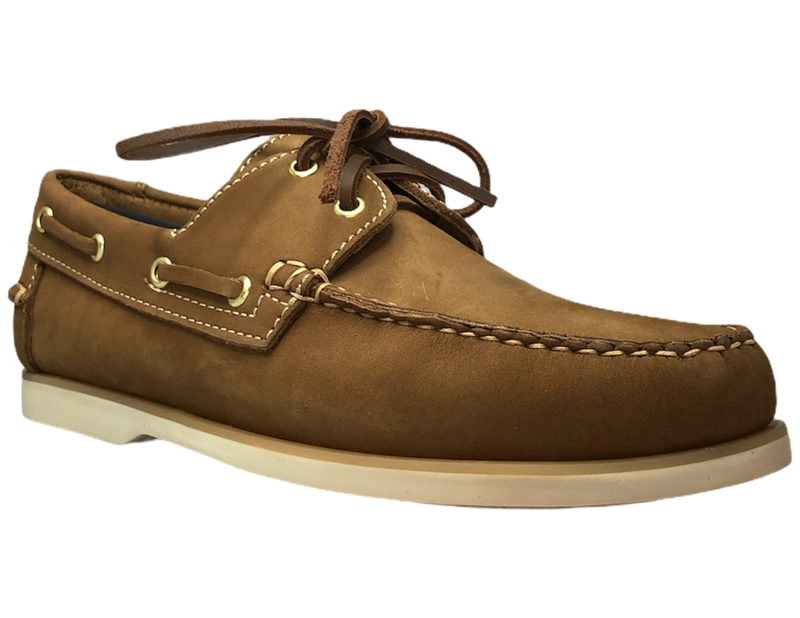 Zapatos Náuticos hechos cien por ciento de piel, calzado artesanal hecho a mano. Zapatos fabricados en León, Gto. Calzado tipo top sider. DISEÑO 100% DE PIEL NATURAL. Creado pensando en ti para entregarte la más alta CALIDAD del mercado con un estilo único en piel que hace al calzado suave, flexible, pero sobre todo resistente.