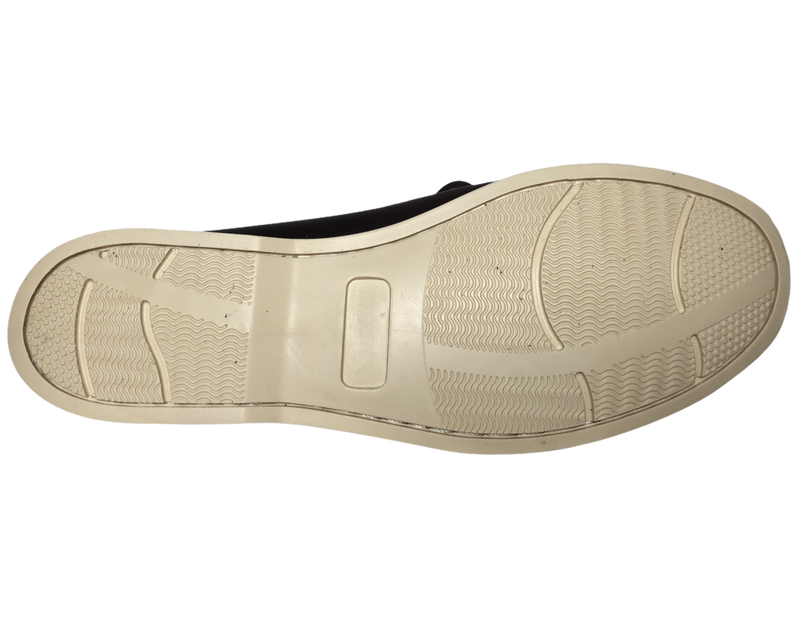 Zapatos Náuticos hechos cien por ciento de piel, calzado artesanal hecho a mano. Zapatos fabricados en León, Gto. Calzado tipo top sider. DISEÑO 100% DE PIEL NATURAL. Creado pensando en ti para entregarte la más alta CALIDAD del mercado con un estilo único en piel que hace al calzado suave, flexible, pero sobre todo resistente.