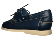 Zapatos Náuticos hechos cien por ciento de piel, calzado artesanal hecho a mano. Zapatos fabricados en León, Gto. Calzado tipo top sider. DISEÑO 100% DE PIEL NATURAL. Creado pensando en ti para entregarte la más alta CALIDAD del mercado con un estilo único en piel que hace al calzado suave, flexible, pero sobre todo resistente.