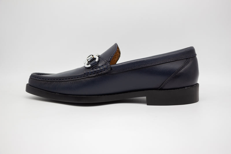 Mocasines de piel para hombres: calzado casual y formal de alta calidad  Mocasines de piel para hombres: calzado casual y formal de alta calidad, hechos con materiales de primera calidad  Mocasines de piel para hombres: el calzado perfecto para cualquier ocasión