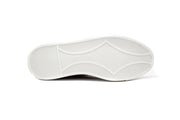 Tenis casual hecho 100% de piel con suela de TR ultra ligera.Colores: MielPiel de res con forro porcino. iKual Empresa 100% Mexicana, nuestros productos están elaborados 100% en México DISEÑO: Tenis casual para caballero color bronce, ajuste en agujetas. MATERIALES: Están elaborados con 100% de piel de res de la más alta calidad por lo que te serán muy duraderos.  Enlatiendita.com calzado zapatos moda tenis de vestir Compra a meses sin intereses ó 5 Quincenas con Aplazos 